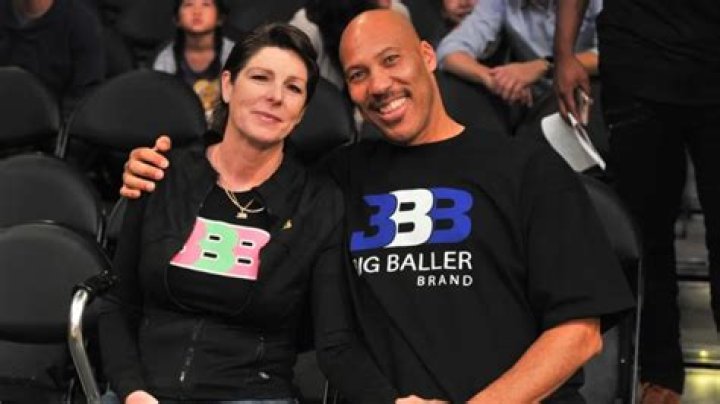 LaVar Ball Wife, Height, Age, Son, Family, Net Worth